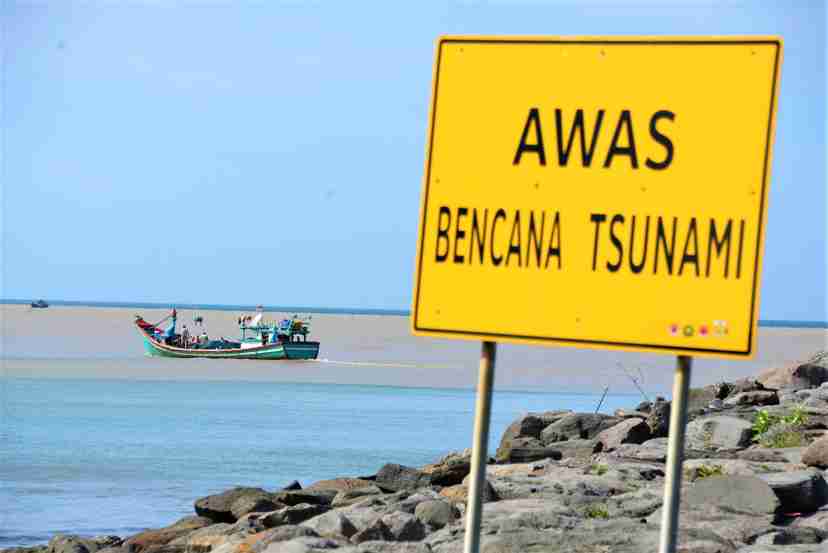Jangan Panik Terhadap Isu Tsunami Besar